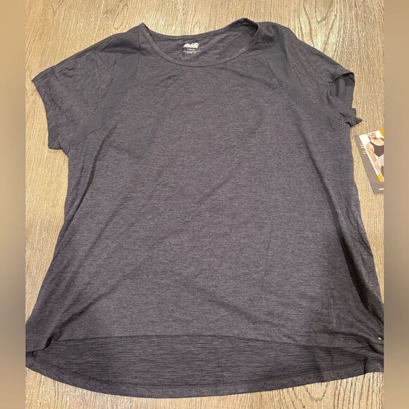 Athletic shirt. Brand new - Picture 1 of 3